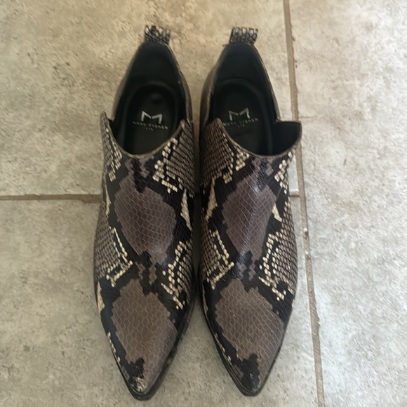 Marc Fisher snake print ankle boots - Picture 2 of 4